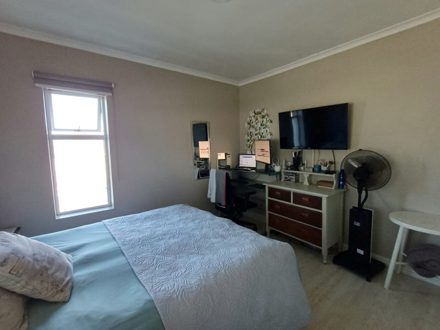 2 Bedroom Property for Sale in Protea Heights Western Cape